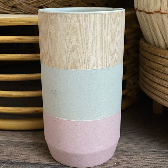 Mini Flower vase - Picture 3 of 16